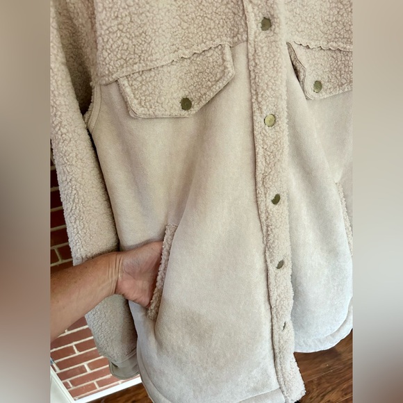 12th Tribe‎ Teddy Sherpa Shacket Jacket Cream Beige Cozy Oversized Small - Picture 4 of 8